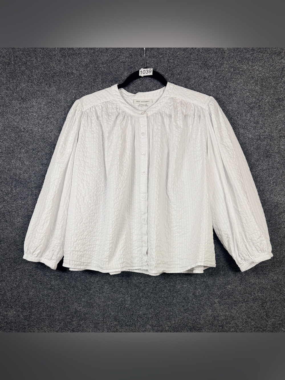 Free Assembly White 100% Cotton Textured Button-Front Women's Blouse Size XL